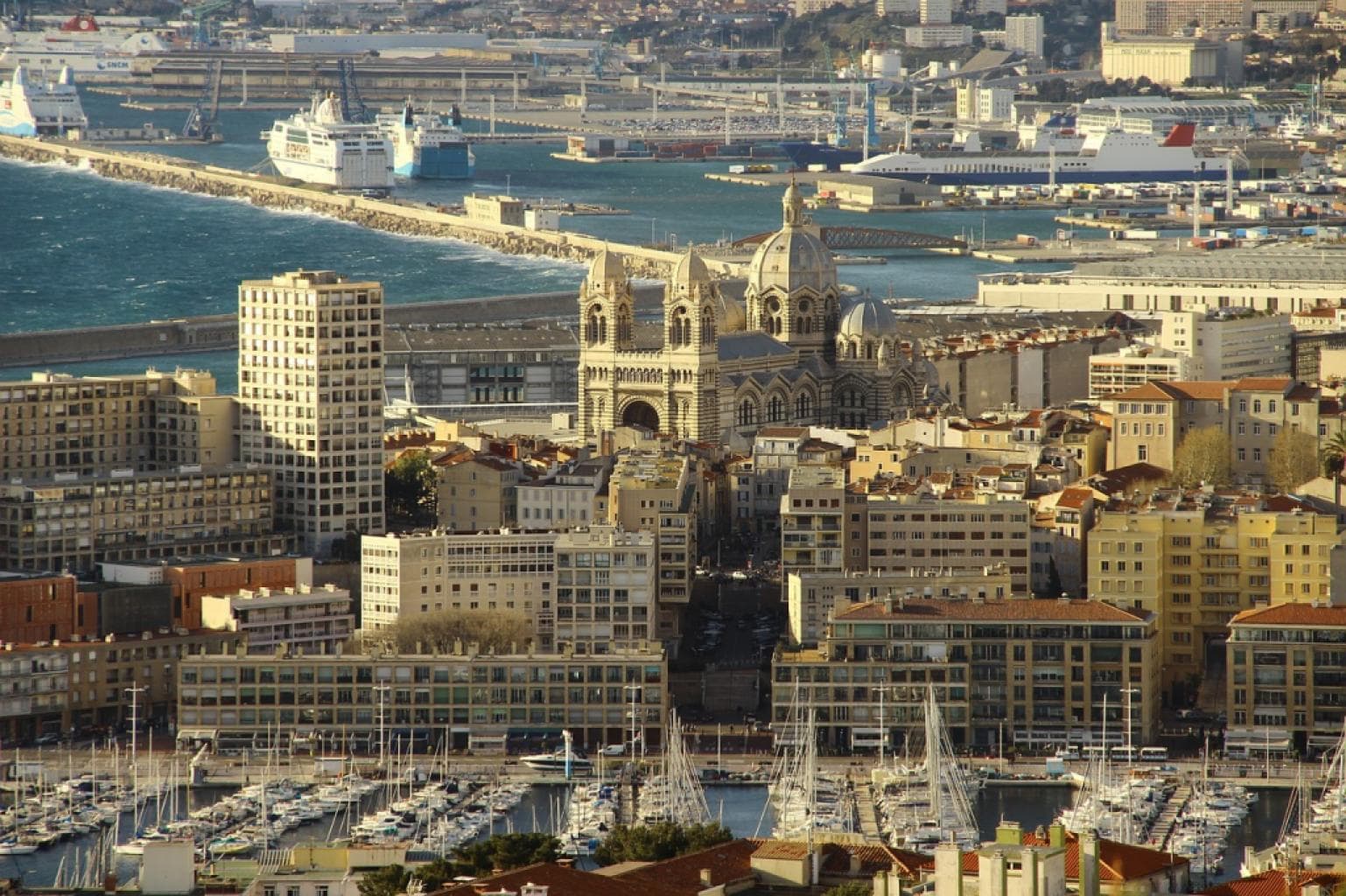 Marseille en Grand : un plan sécurité sans policiers ni budget