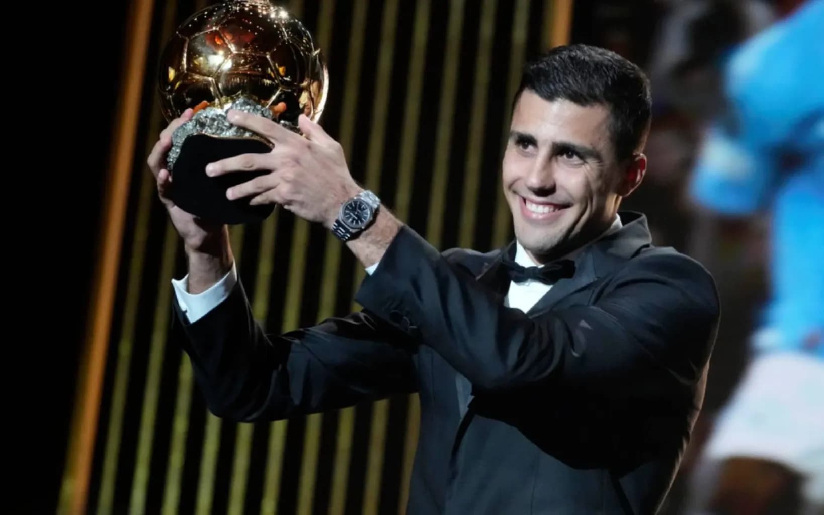 Le milieu de terrain espagnol Rodri remporte le Ballon d'or