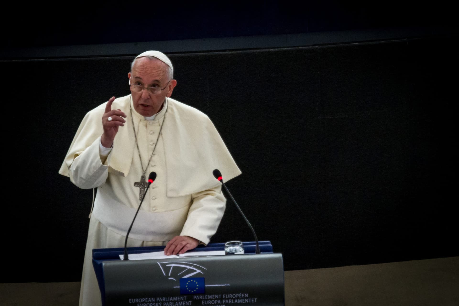 Le pape François s'oppose à l'aide à mourir en France