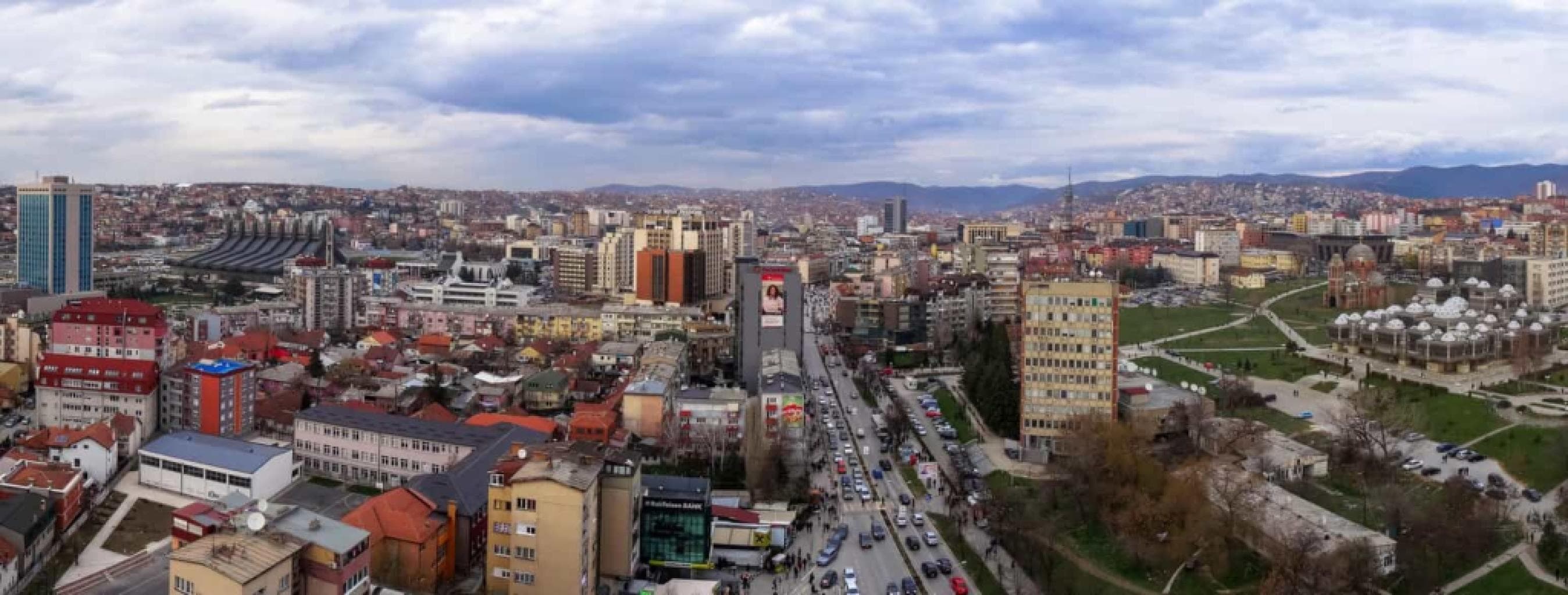 Kosovo : la fermeture de dix municipalités serbes provoque une escalade des tensions avec Belgrade