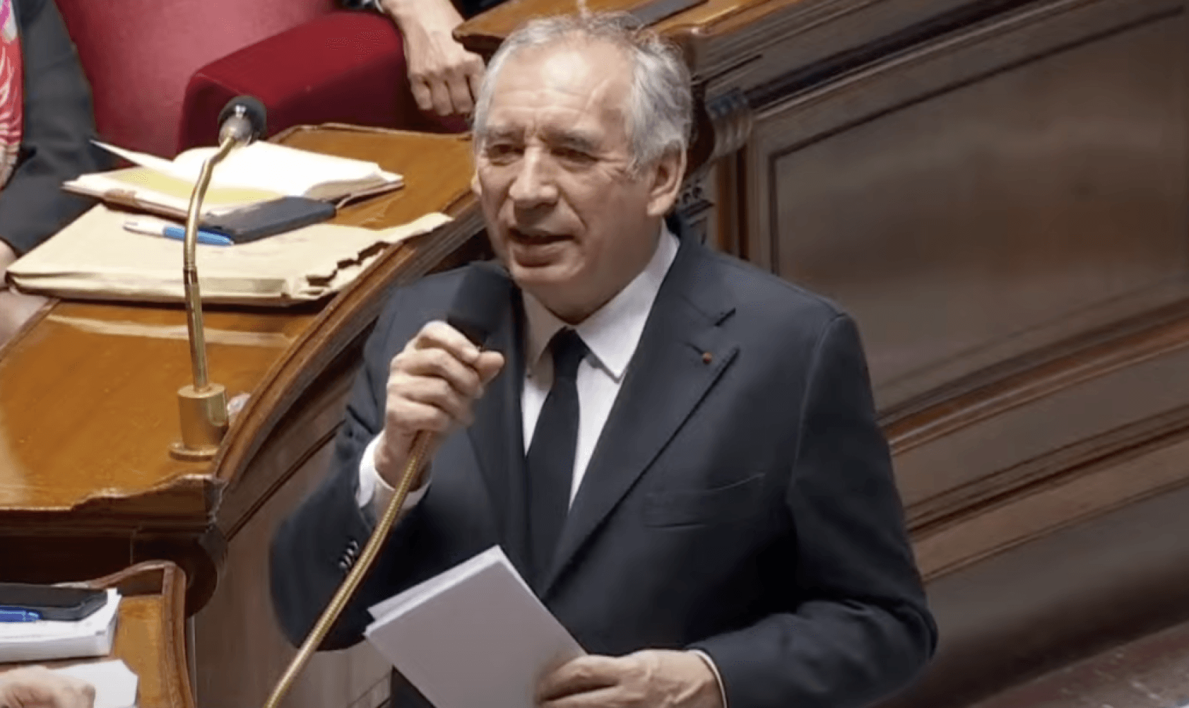 Réforme des retraites : François Bayrou évoque la possibilité d'un nouveau texte soumis au Parlement