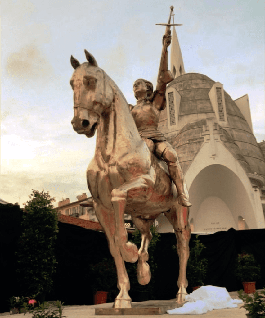 Nice : la justice s'attaque à une statue de Jeanne d'Arc