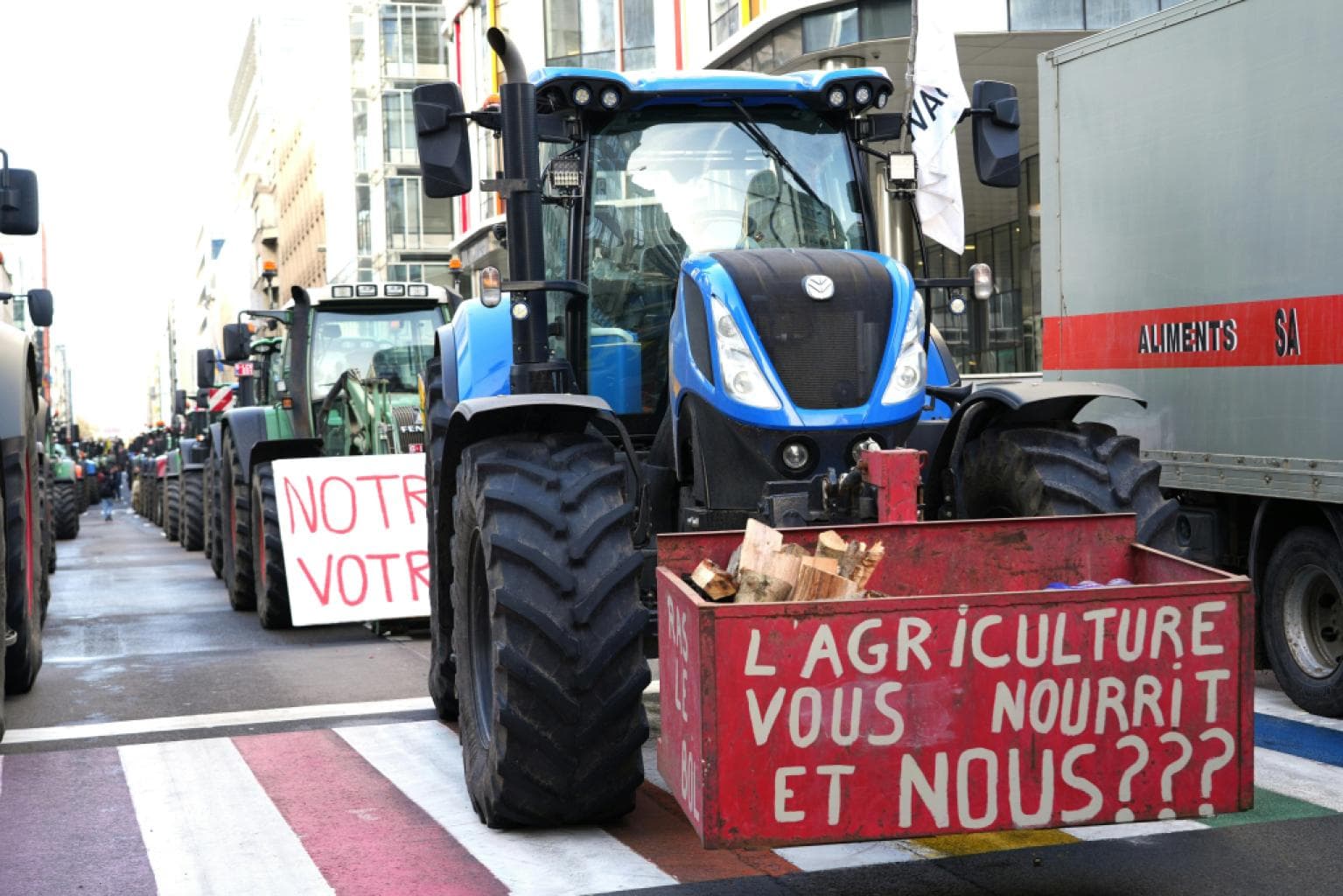 Dérapage sur France Inter : un agent de l’OFB compare les agriculteurs à des dealers de drogue 