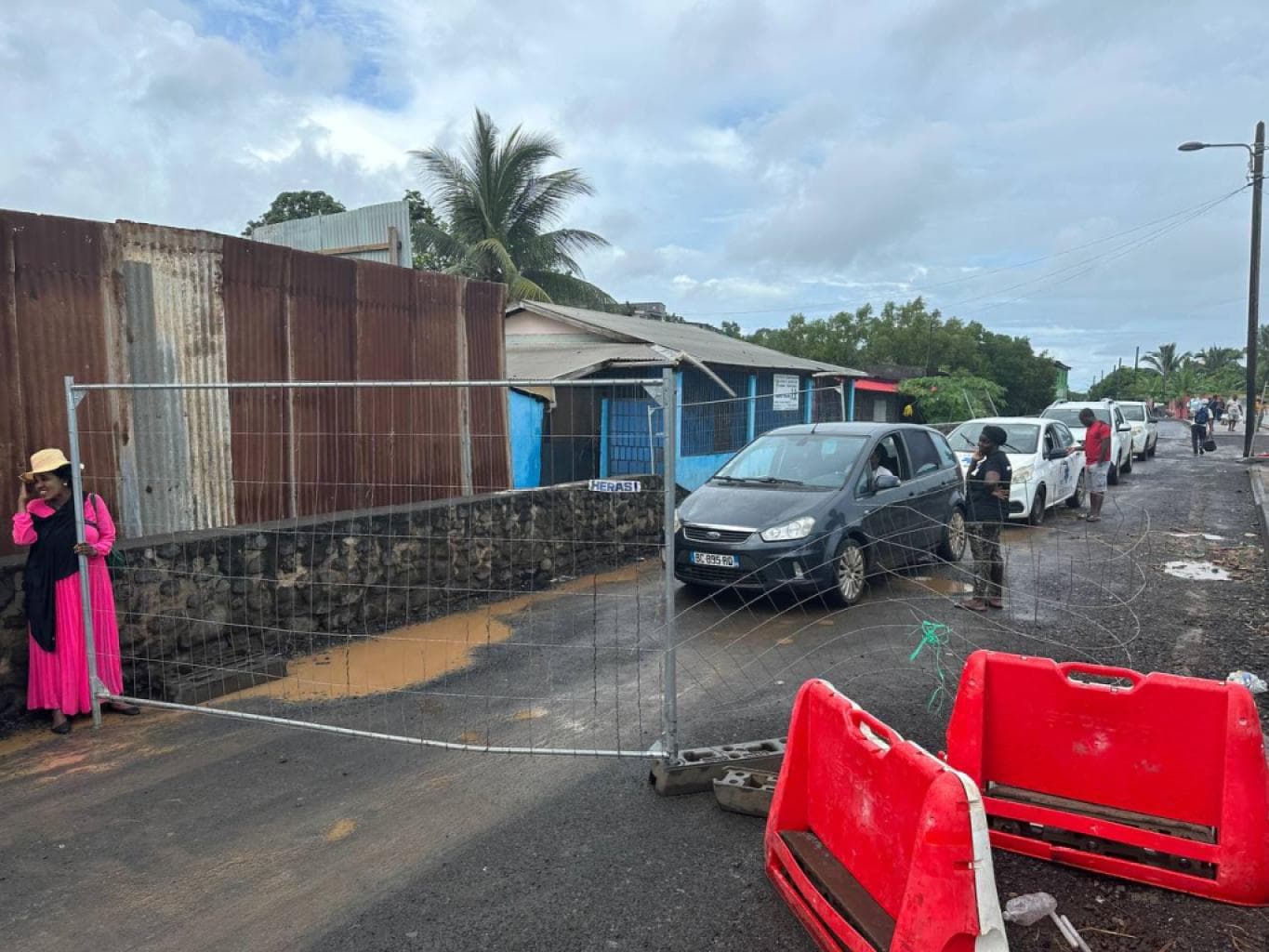 Darmanin à Mayotte pour ramener les Comoriens dans l’Hexagone