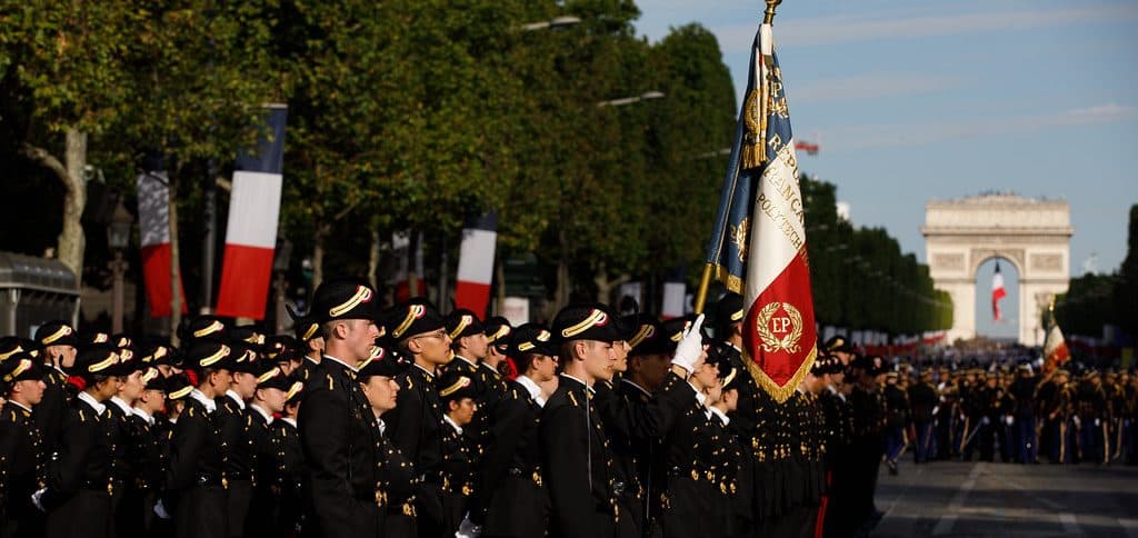 Dépenses militaires : la France atteindra l’objectif de 2% du PIB