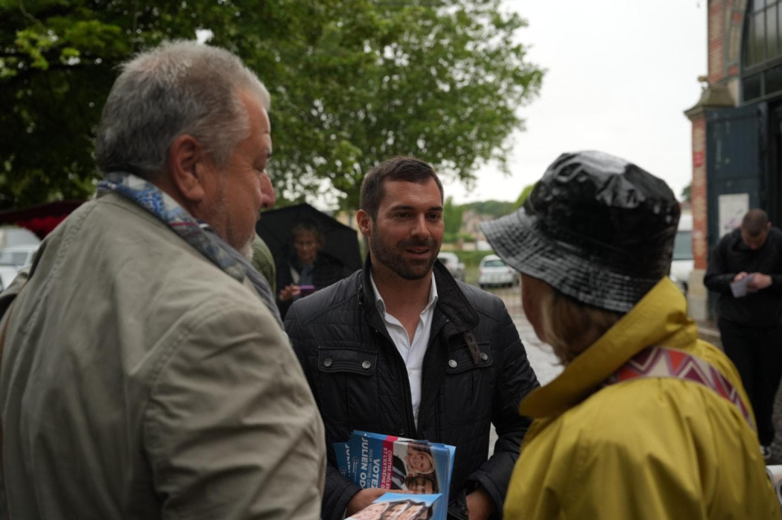 Reportage des législatives (4/5) : retour à la case départ pour Julien Odoul dans l'Yonne