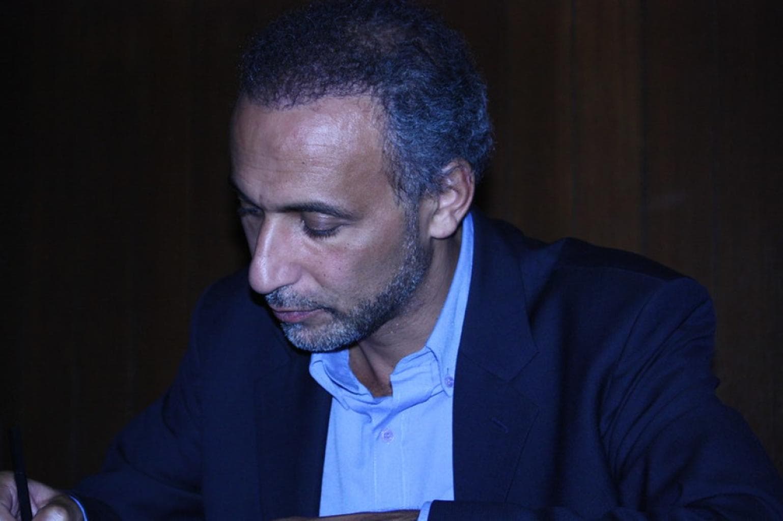 L'islamologue Tariq Ramadan condamné à 3 ans de prison pour viol en Suisse