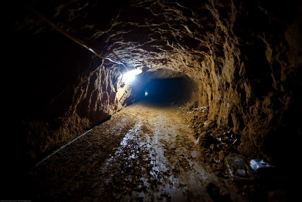 Israël aurait entamé l’inondation des tunnels de Gaza