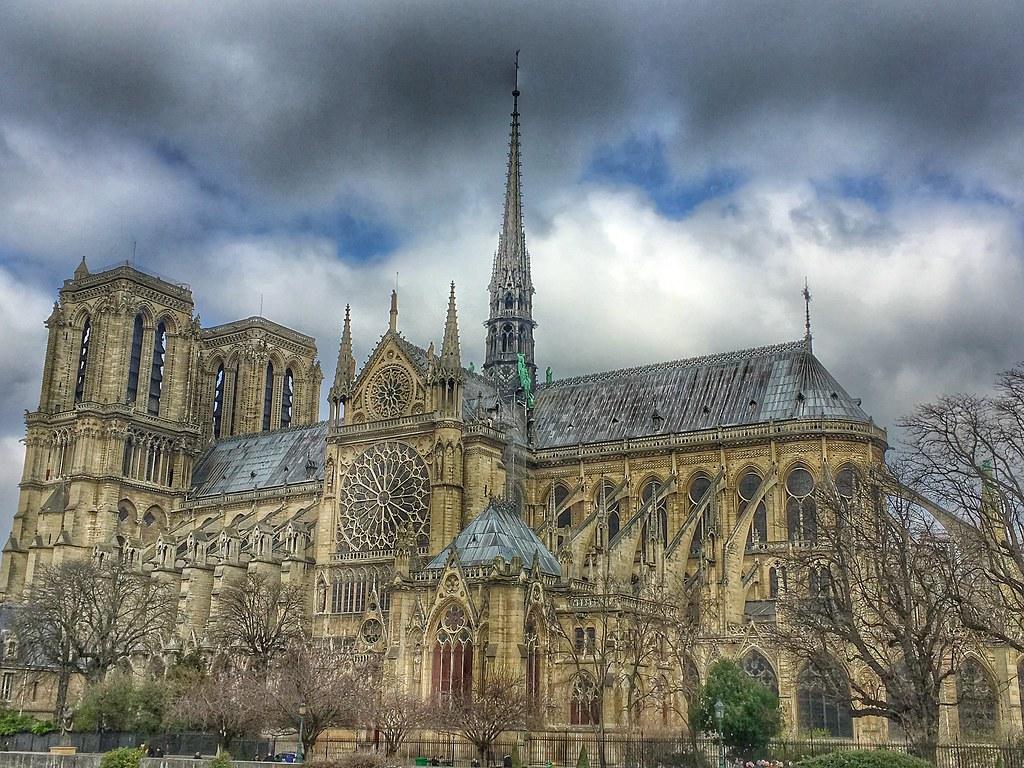 Notre-Dame de Paris : la restauration de la charpente du chœur terminée