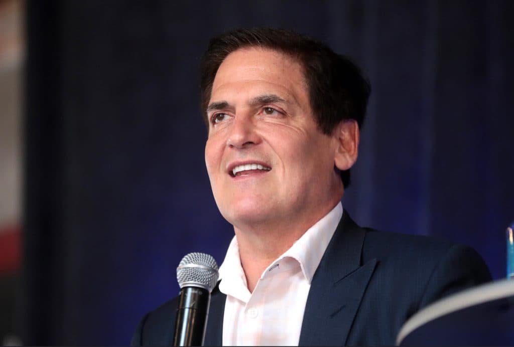 Mark Cuban, le milliardaire derrière Harris