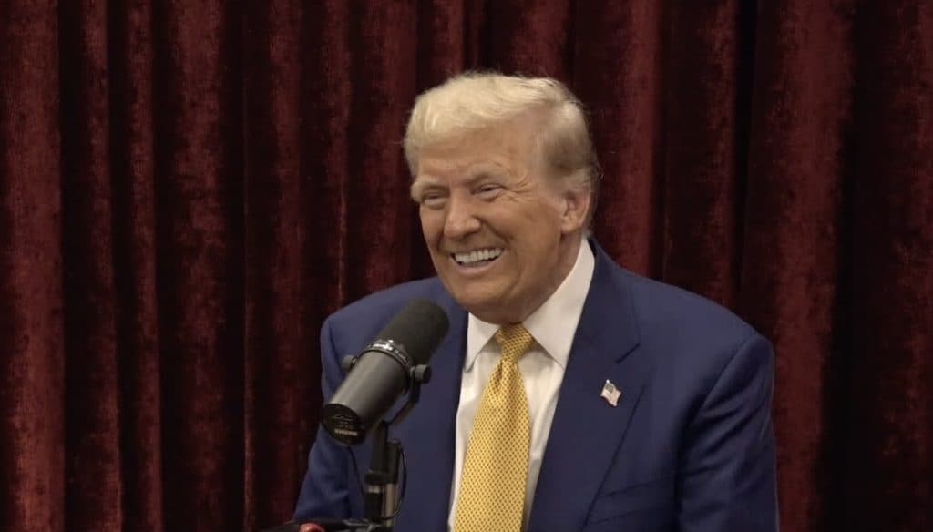 Donald Trump chez Joe Rogan, des millions de vues et un entretien explosif