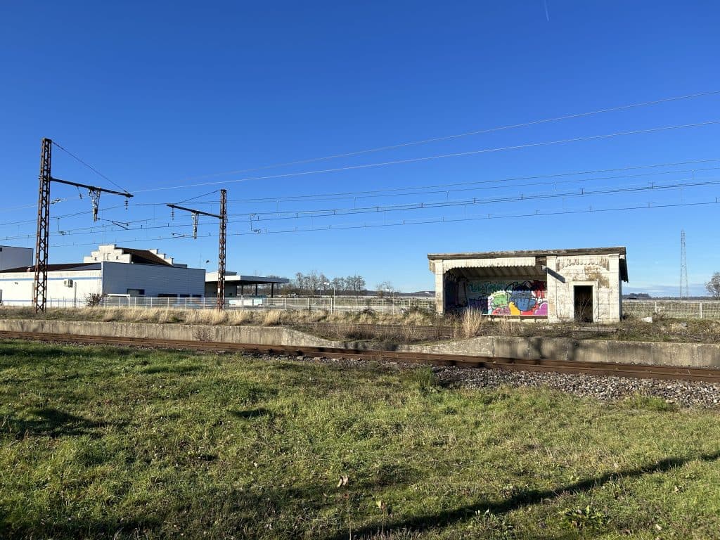 Un squatteur sous OQTF transforme une maison en point de deal dans l’Ain, au grand désespoir des voisins