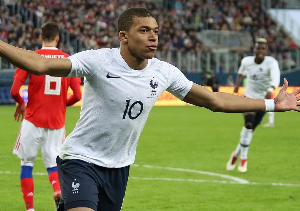 Kylian Mbappé visé par une enquête pour viol et agression sexuelle, le joueur nie