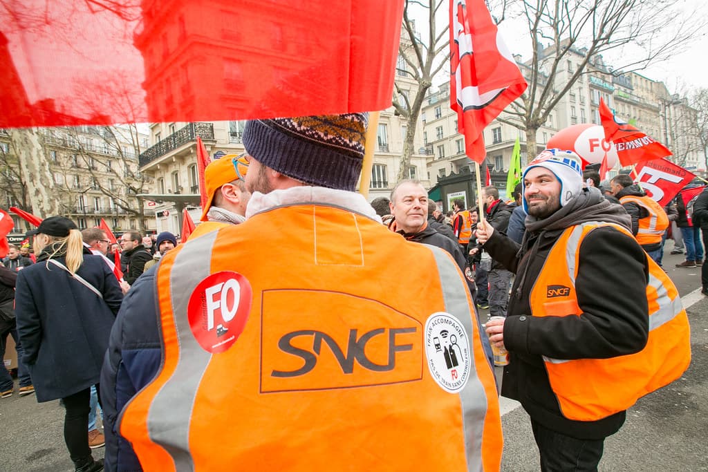 Les syndicats annoncent une grève illimitée à la SNCF dès le 11 décembre