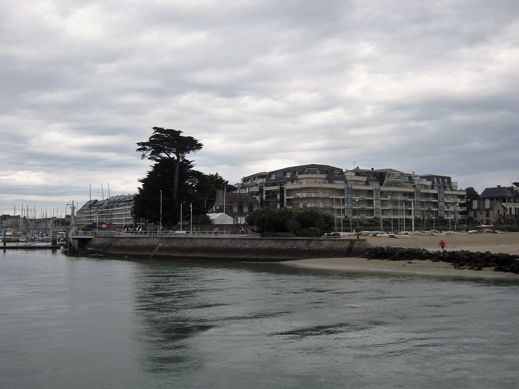 Agression violente d’un agent municipal à La Baule : l’auteur interpellé