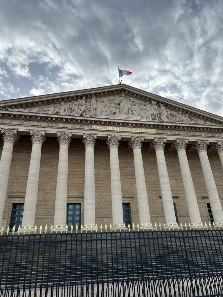 Tout comprendre à la prochaine (et probable) censure du gouvernement de Michel Barnier